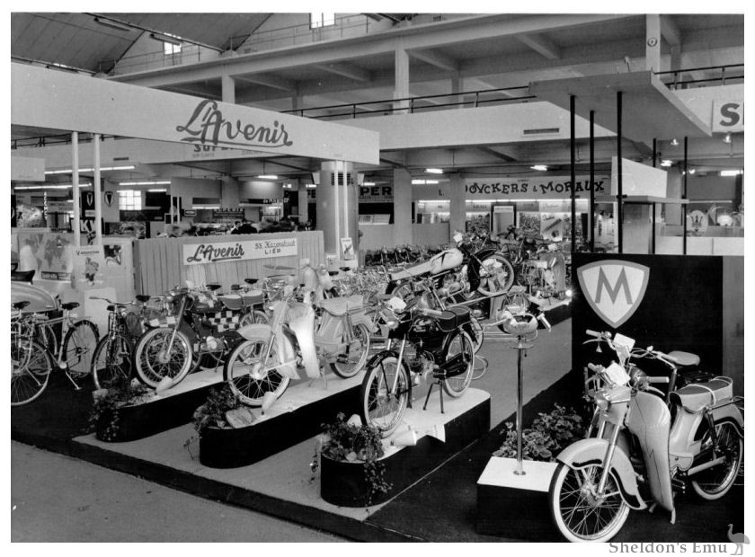 L-Avenir-1957-Exhibition.jpg