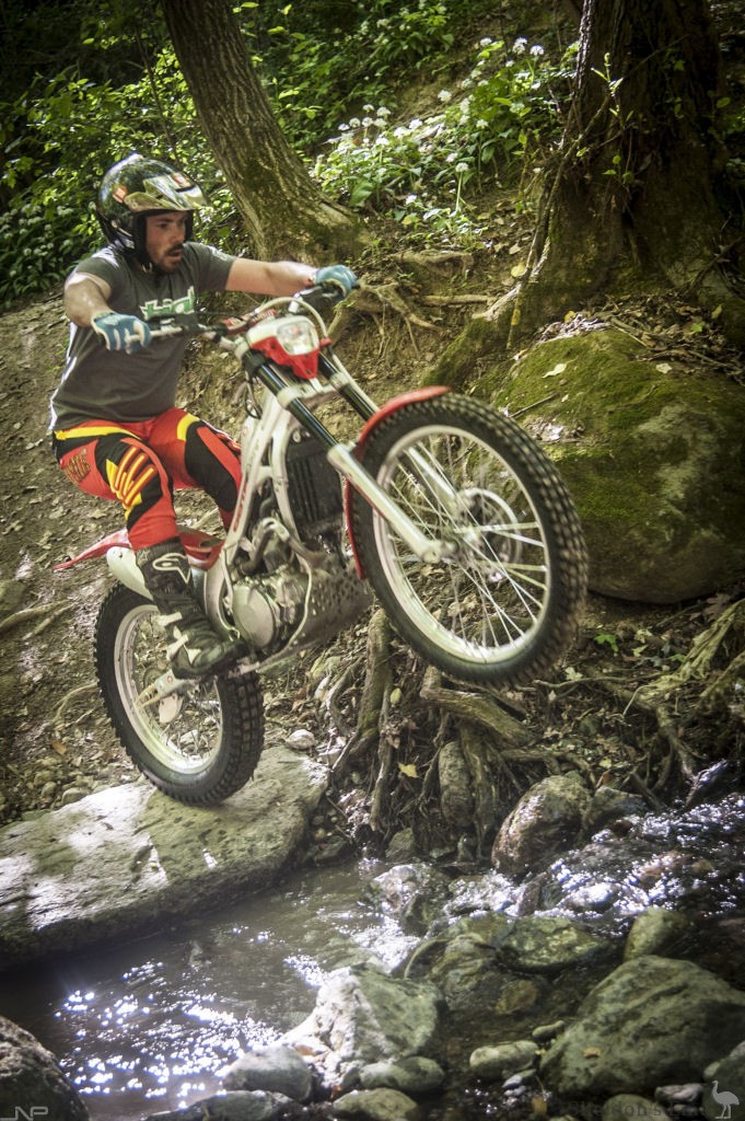 Montesa-2010c-Cota-4RT-JNP-01.jpg