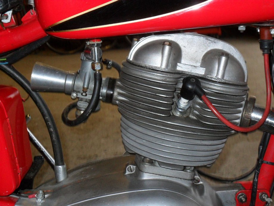 Moto-Morini-1956-175GT-Bretti-5.jpg