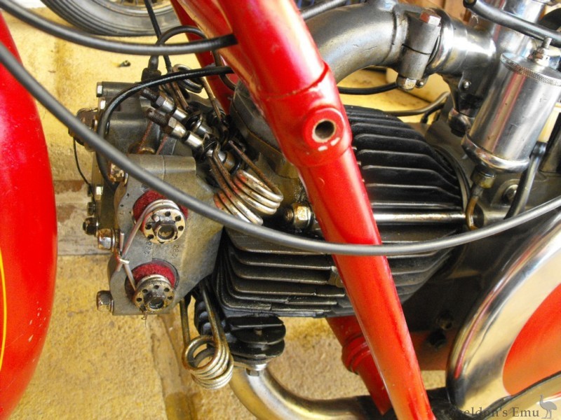 Moto-Guzzi-1924-C4V-5.jpg