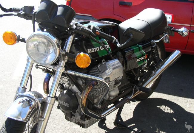 Moto-Guzzi-1000S-Green-LHS.jpg