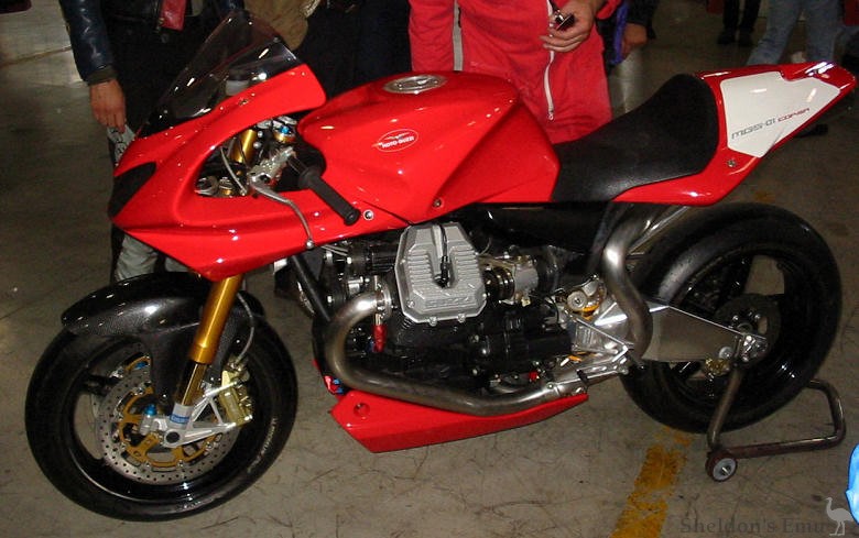 Moto-Guzzi-MGS-01-Corsa.jpg