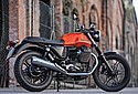 Moto-Guzzi-2015-V7-II-Stone-JSG-02.jpg