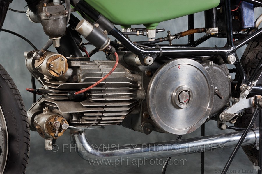 Moto-Guzzi-1957-Bialbero-350-PA-04.jpg