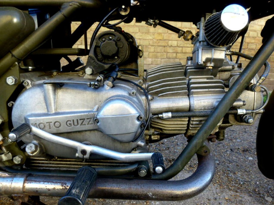 Moto-Guzzi-1971-Nuovo-Falcone-AT-11.jpg