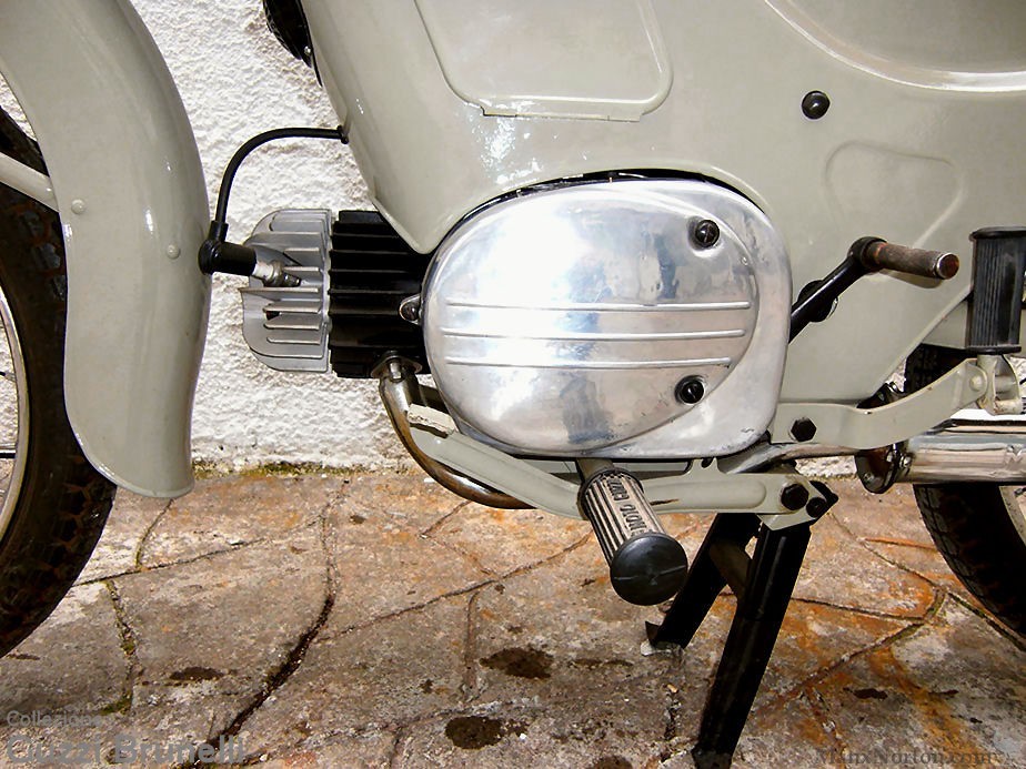 Moto-Guzzi-1954-Zigolo-98-MGF-04.jpg