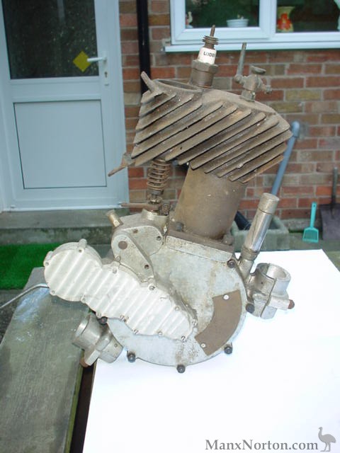 Moto-Reve-engine-00271.jpg