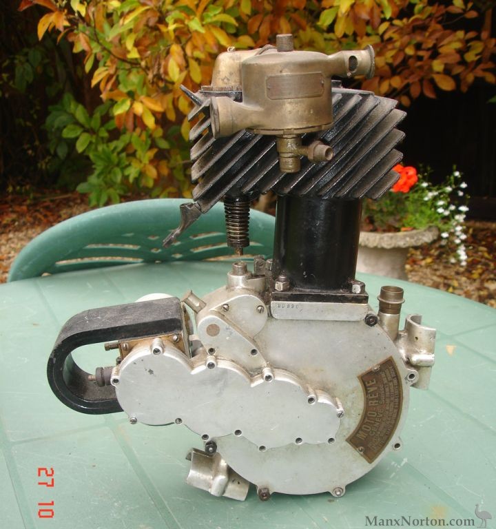 Moto-Reve-engine-03610.jpg