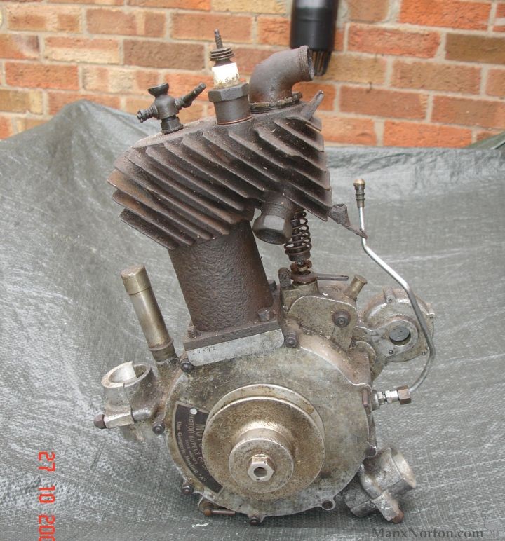 Moto-Reve-engine-03612.jpg