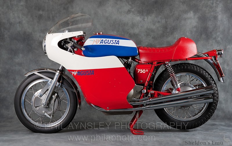 MV-Agusta-1974-750S-PA-01.jpg