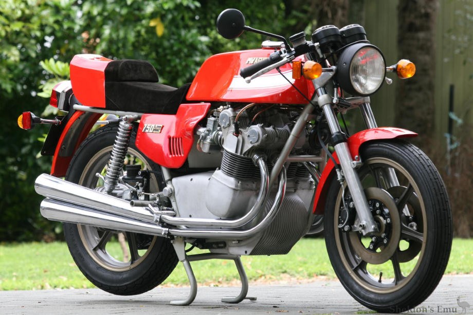 MV-Agusta-1975-750-Sport-America-02.jpg