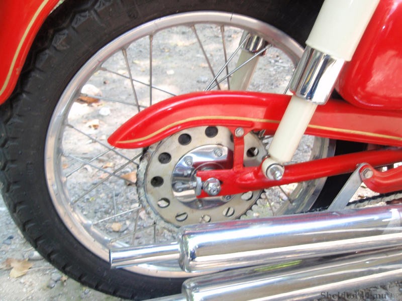 MV-Agusta-1959c-TRL125-2.jpg