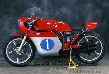 MV-Agusta-350-4-02.jpg