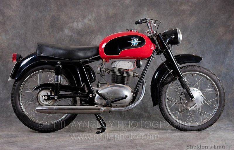 MV-Agusta-1958-175GT-PA-019.jpg