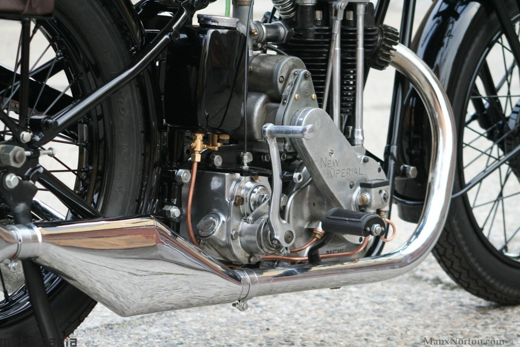 New-Imperial-1930-500cc-OHV-Motomania-6.jpg