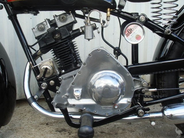 New-Imperial-1934-150cc-4275-03.jpg