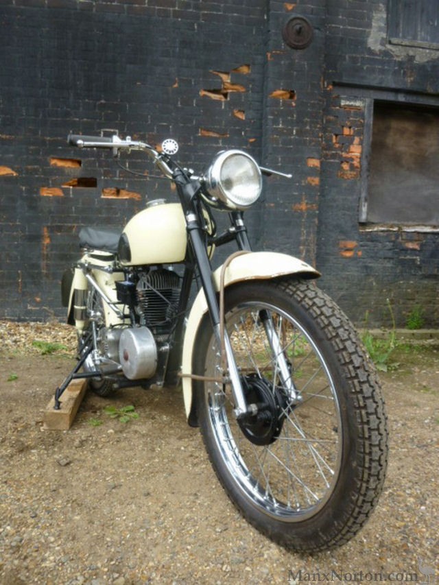 Norman-1955-B2S-200cc-5375-13.jpg