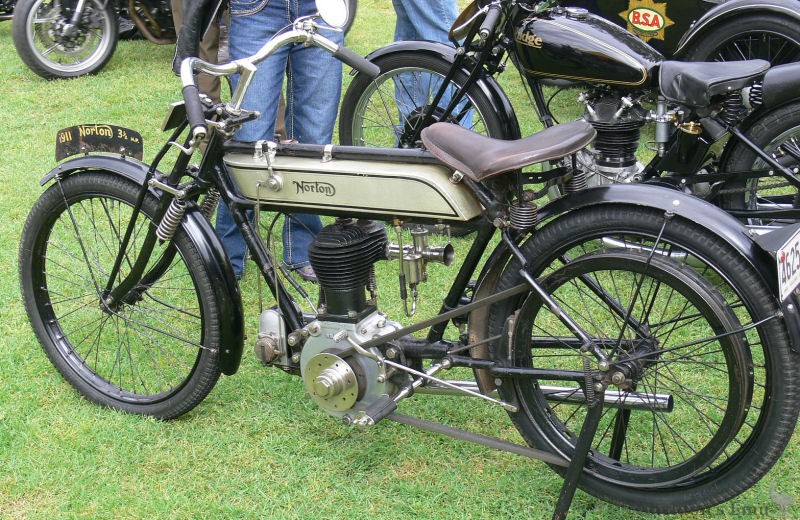 Norton-1911-3-5hp-Loftus-2011.jpg