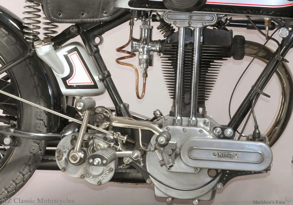 Norton-1929-Model-19-05.jpg