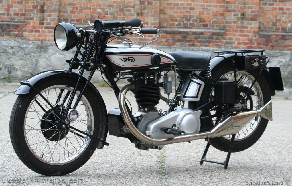 Norton-1930-Model-18-500cc-Moma-02.jpg