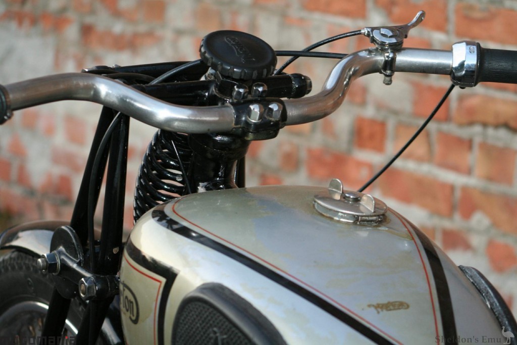 Norton-1932-Model-50-Motomania-2.jpg