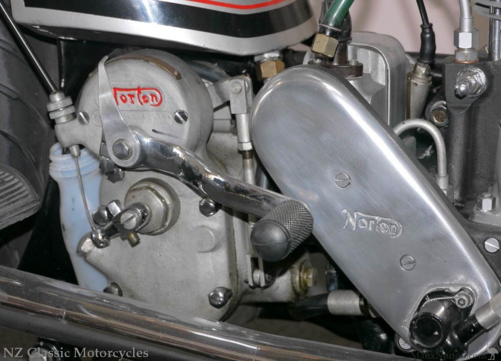 Norton-1947-Manx-NZM-04.jpg