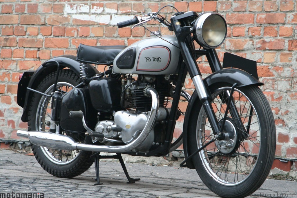 Norton-1950-Dominator-500cc-Motomania-1.jpg