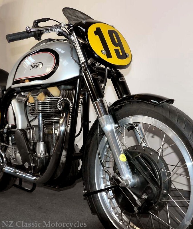 Norton-1952-Manx-NZM-04.jpg