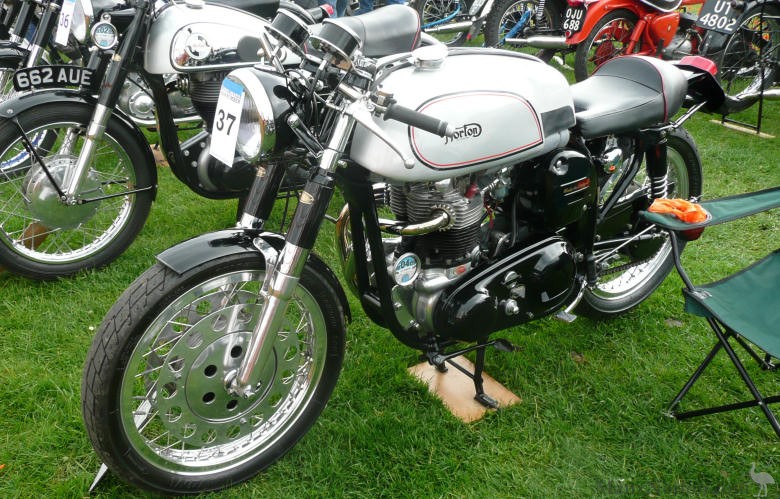 Norton-1965-650ss-02.jpg