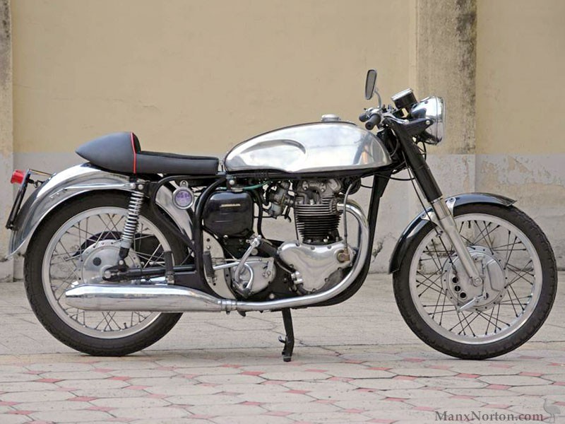 Norton-1968-Dominator-650SS-HnH-2.jpg