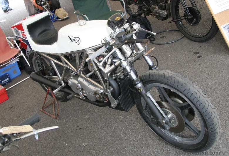 Norton-1974-F750-Spaceframe.jpg