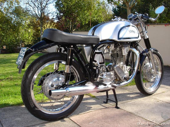 Norton-1959-Inter-Symons-13.jpg