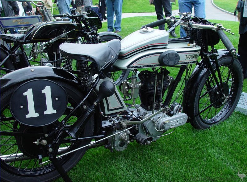 Norton-at-Legend-MC-2006-CH1.jpg