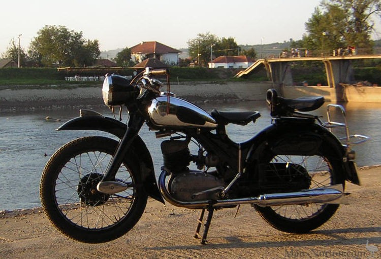 NSU-1952-Lux.jpg