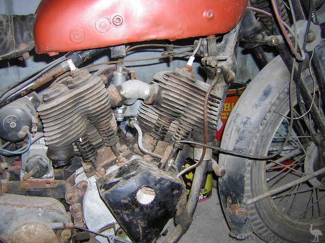 NSU-1930-V-Twin-detail.jpg