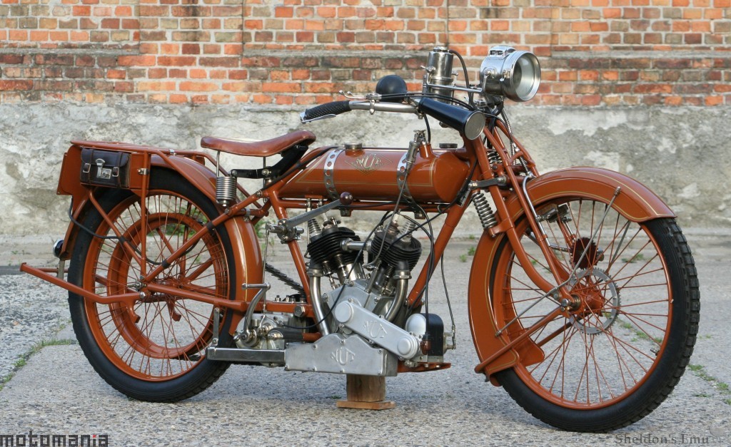 Nut-1921-500cc-V-Twin-Motomania-1.jpg