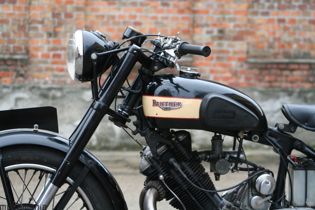 Panther-1952-M100-600cc-Motomania-5.jpg