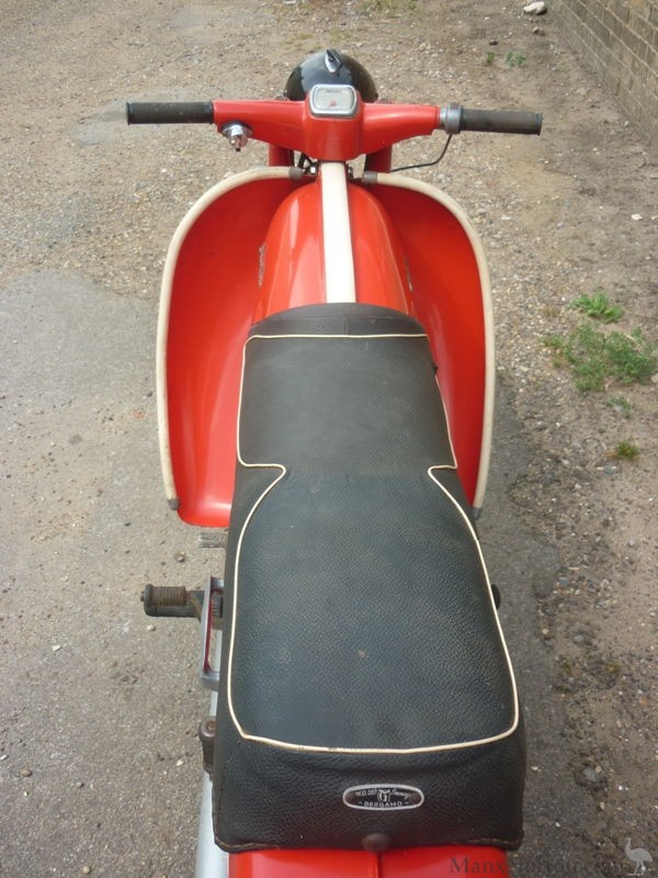 Parilla-1960-Slughi-99cc-AT-008.jpg