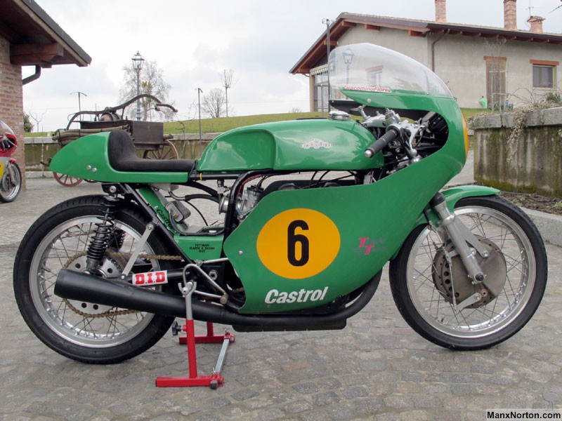 Paton-1971c-GP500-HnH-2.jpg