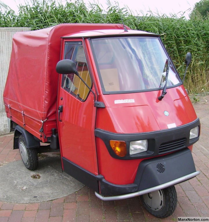 Piaggio-Ape-Cross-Country.jpg