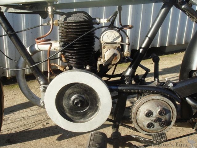 Radco-1927-250cc-4068-02.jpg