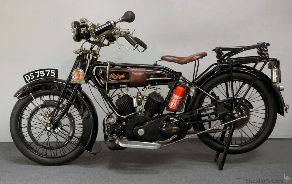 Raleigh-1924-Model-12-V-Twin-NZM-2.jpg