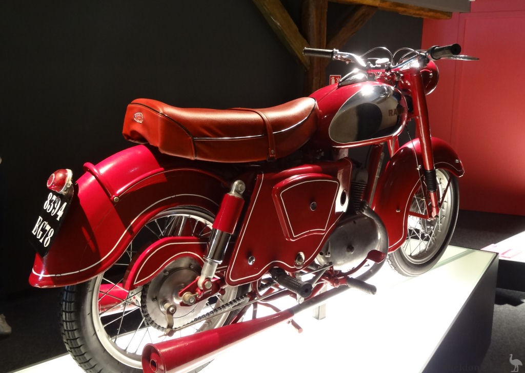 Ravat-1956-125cc-146GS-LGBM-KNa-01.jpg