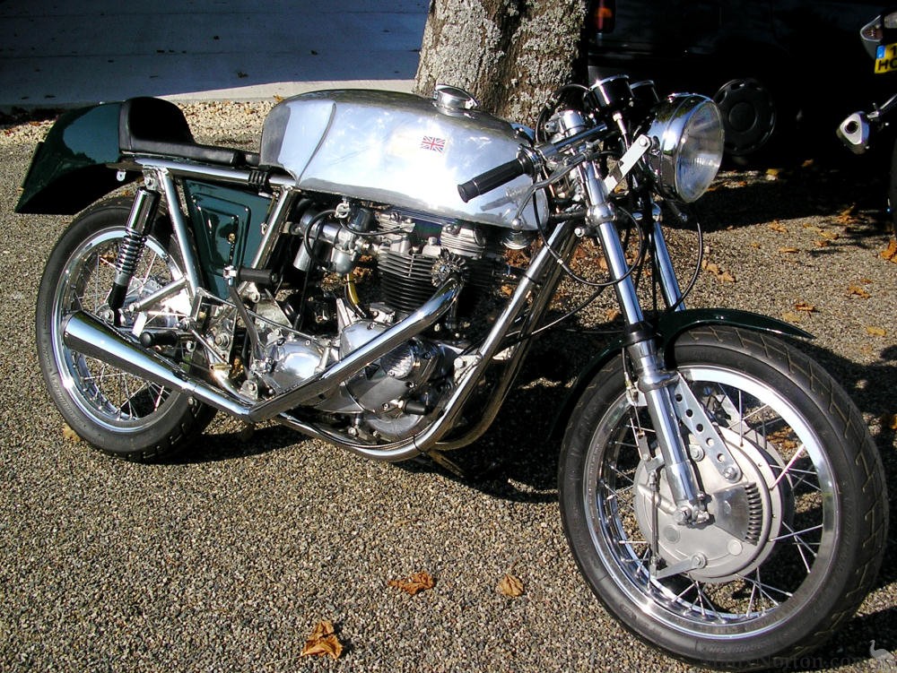 Rickman-Triumph-Metisse-France.jpg