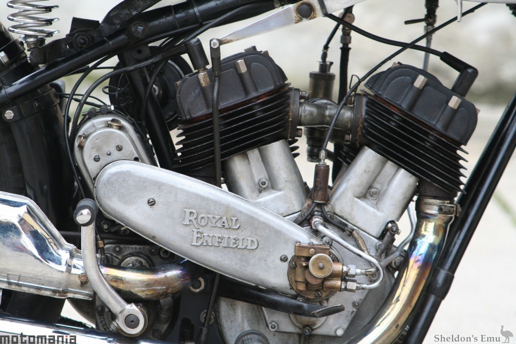 Royal-Enfield-1931-998cc-Motomania-2.jpg