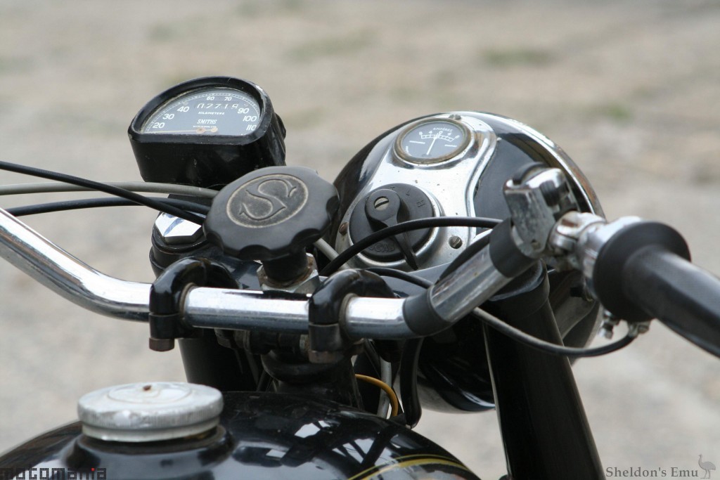 Sarolea-1949-S6-600cc-Motomania-3.jpg