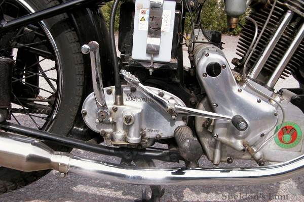 Sarolea-1951-Vedette-5.jpg