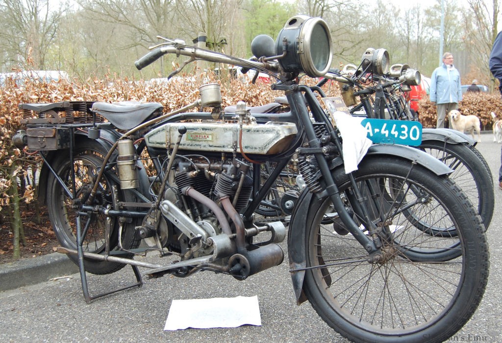 Simplex-1914-Mag-V-Twin-CHo.jpg