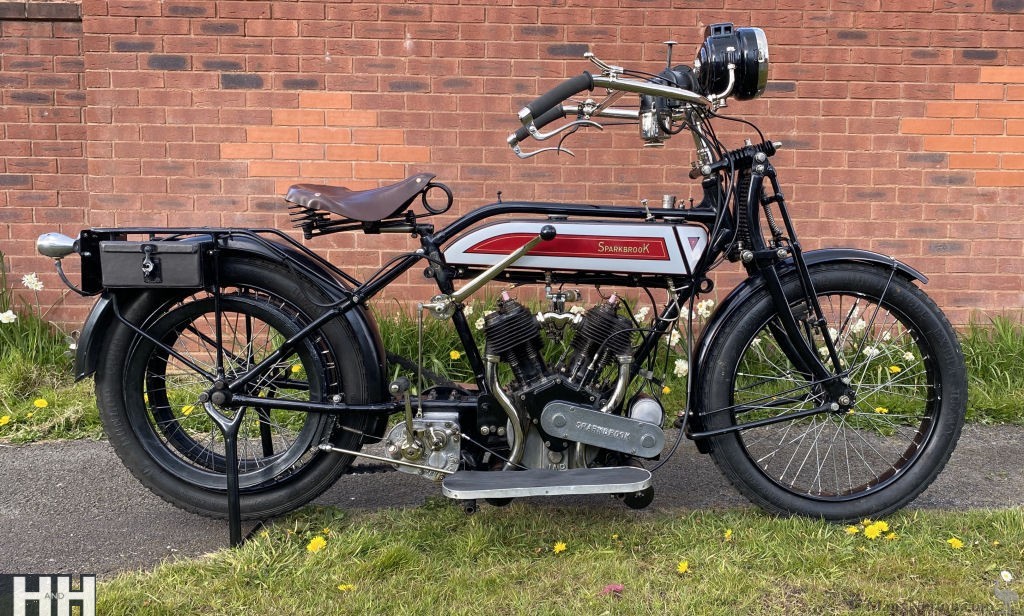 Sparkbrook-1912c-885cc-V-Twin-HnH-01.jpg