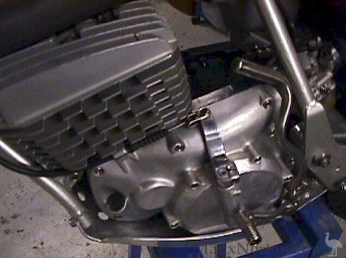 SWM-320TL-1983-engine.jpg